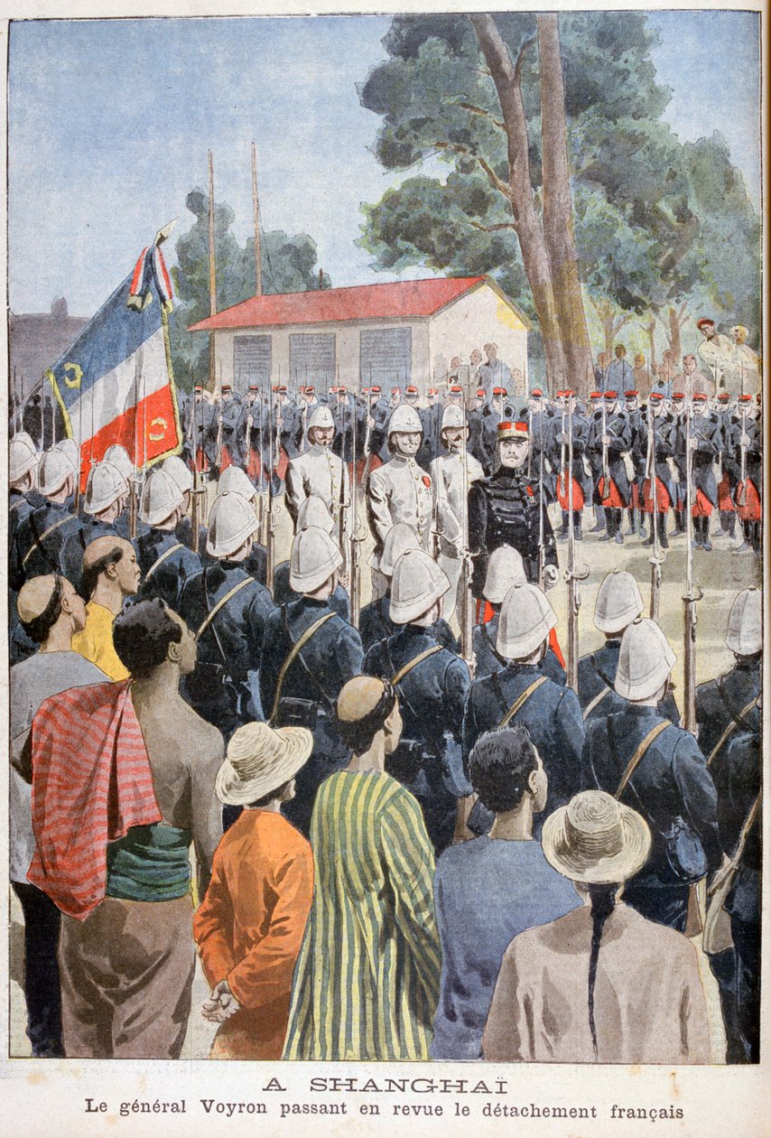 General Voyron gennemgår franske tropper, Shanghai, 1900 af Unbekannt