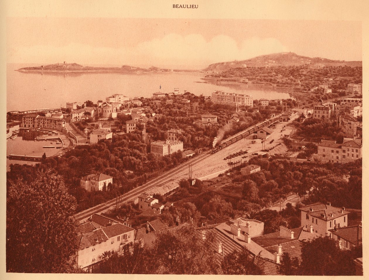 Generelt syn og Cap Ferrat, Beaulieu, 1930. af Unbekannt