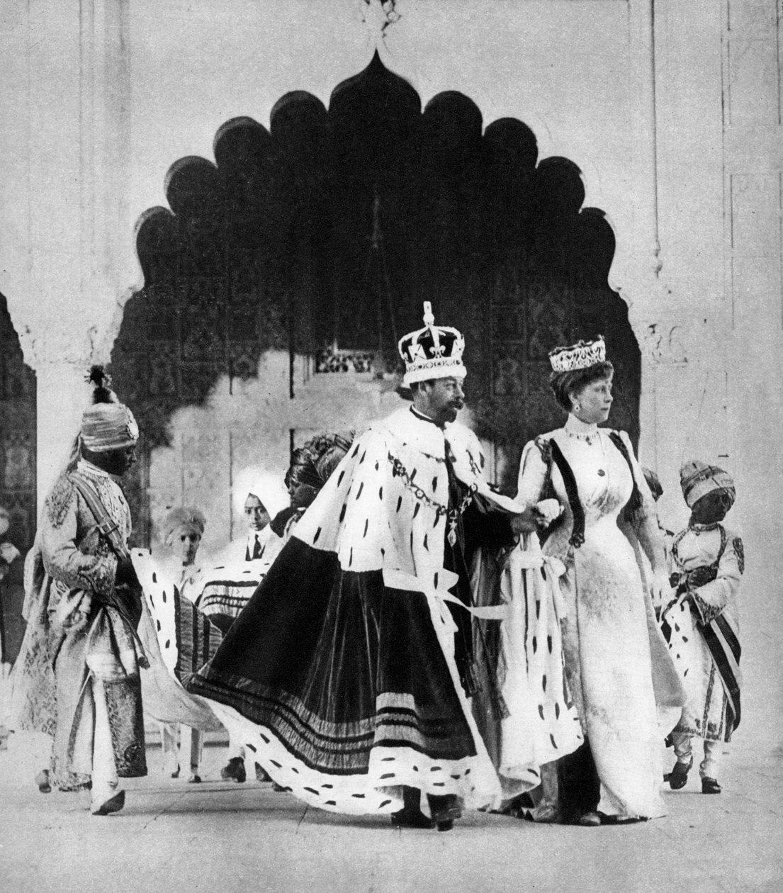 George V og Queen Mary i Delhi, Indien, 1911, 1935 af Unbekannt
