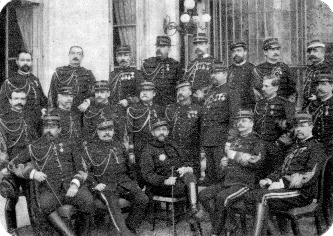 Georges Boulanger, fransk general og politiker, med andre hærofficerer, 1888 af Unbekannt