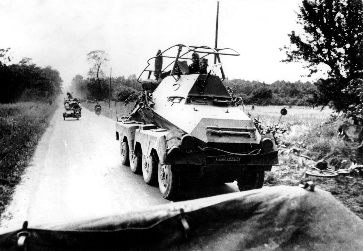 Tysk panservogn under fremrykningen mod Paris, maj-juni 1940 af Unbekannt