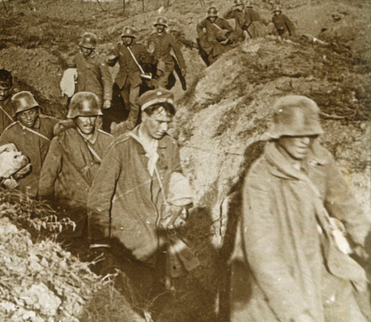 Tyske soldater, Bois des Chevaliers, Vaux, Nordfrankrig, c1914-c1918 af Unbekannt