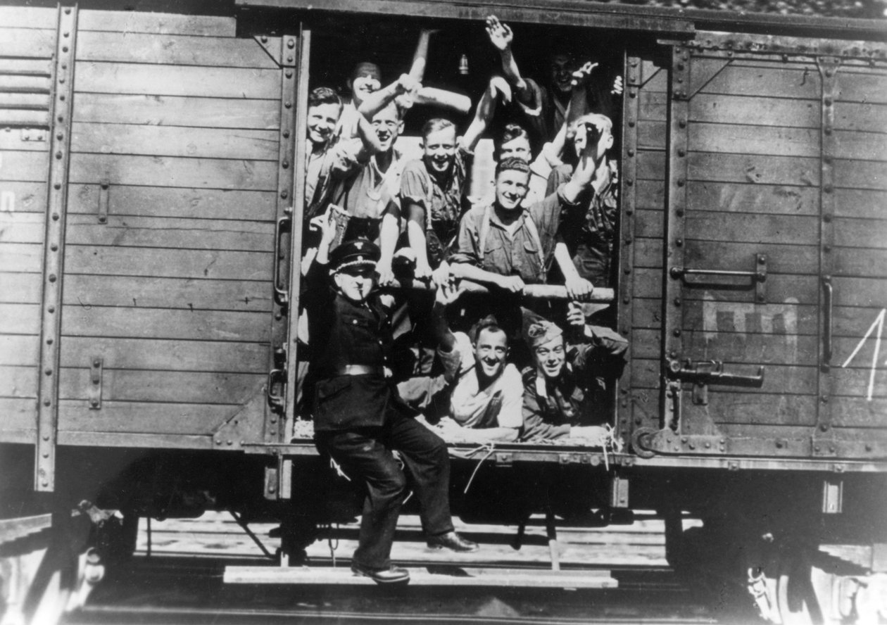 Tyske soldater i en jernbanevogn, Frankrig, august 1940 af Unbekannt