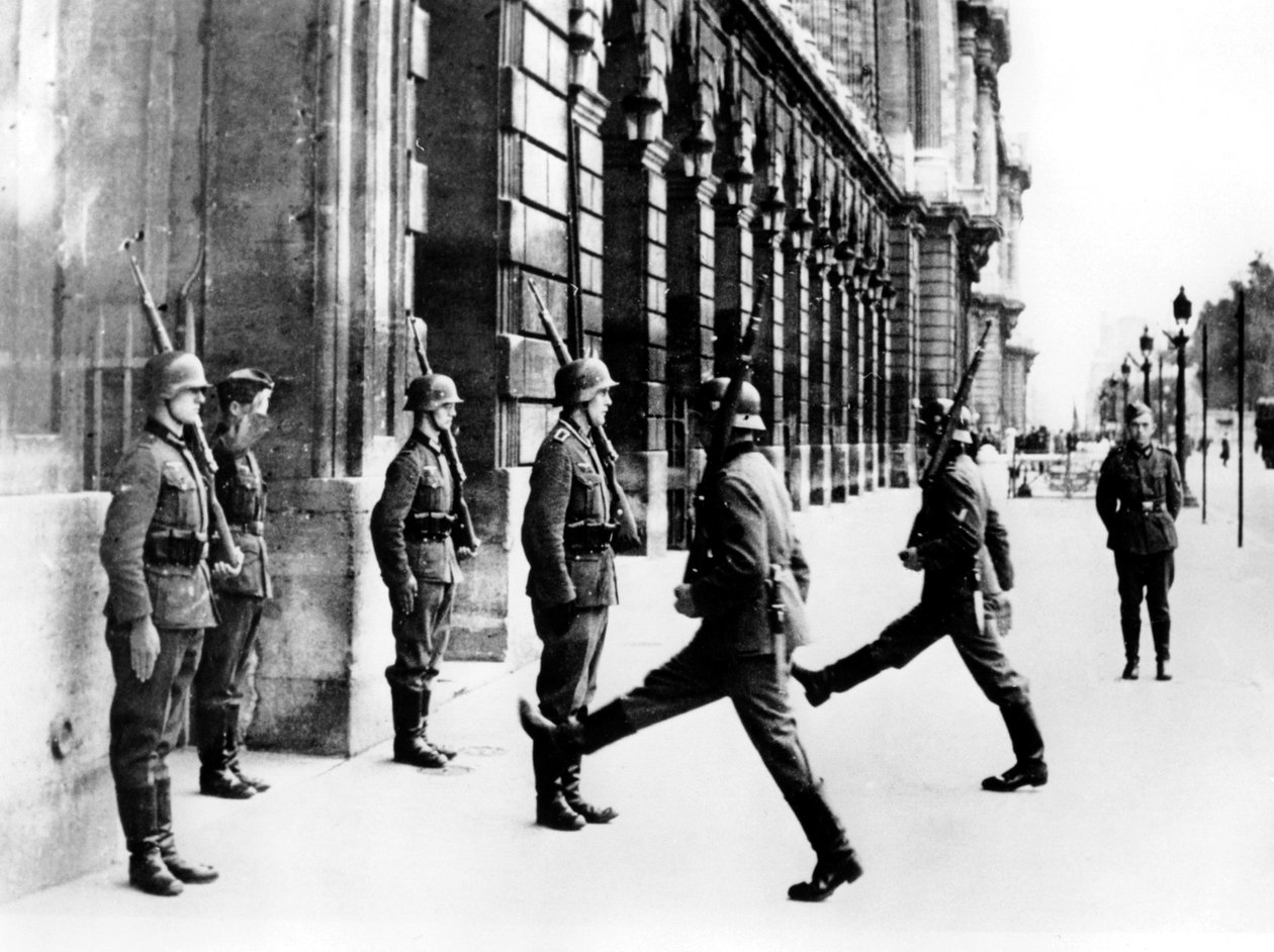 Tyske soldater på vagt uden for Hotel Crillon, Paris, 7. oktober 1940 af Unbekannt