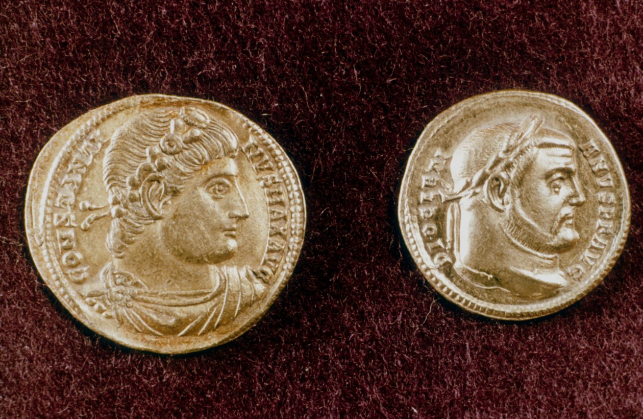 Guldmønter, der viser hovederne af de romerske kejsere Konstantin den Store og Diocletian, 4. århundrede af Unbekannt