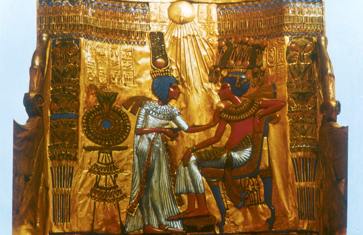 Tutankhamons gyldne trone, oldægyptisk, 18. dynasti, New Kingdom, 14. århundrede f.Kr. af Unbekannt
