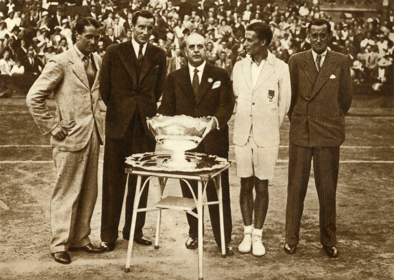 Storbritannien vinder Davis Cup-mesterskabet i tennis, Paris, 30. juli 1933, 1935. af Unbekannt