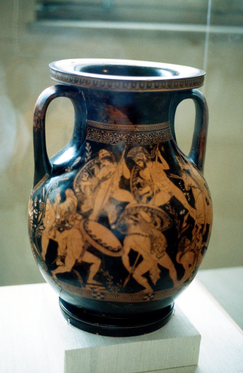 Græsk vase dekoreret med figurer af krigere, der kæmper af Unbekannt