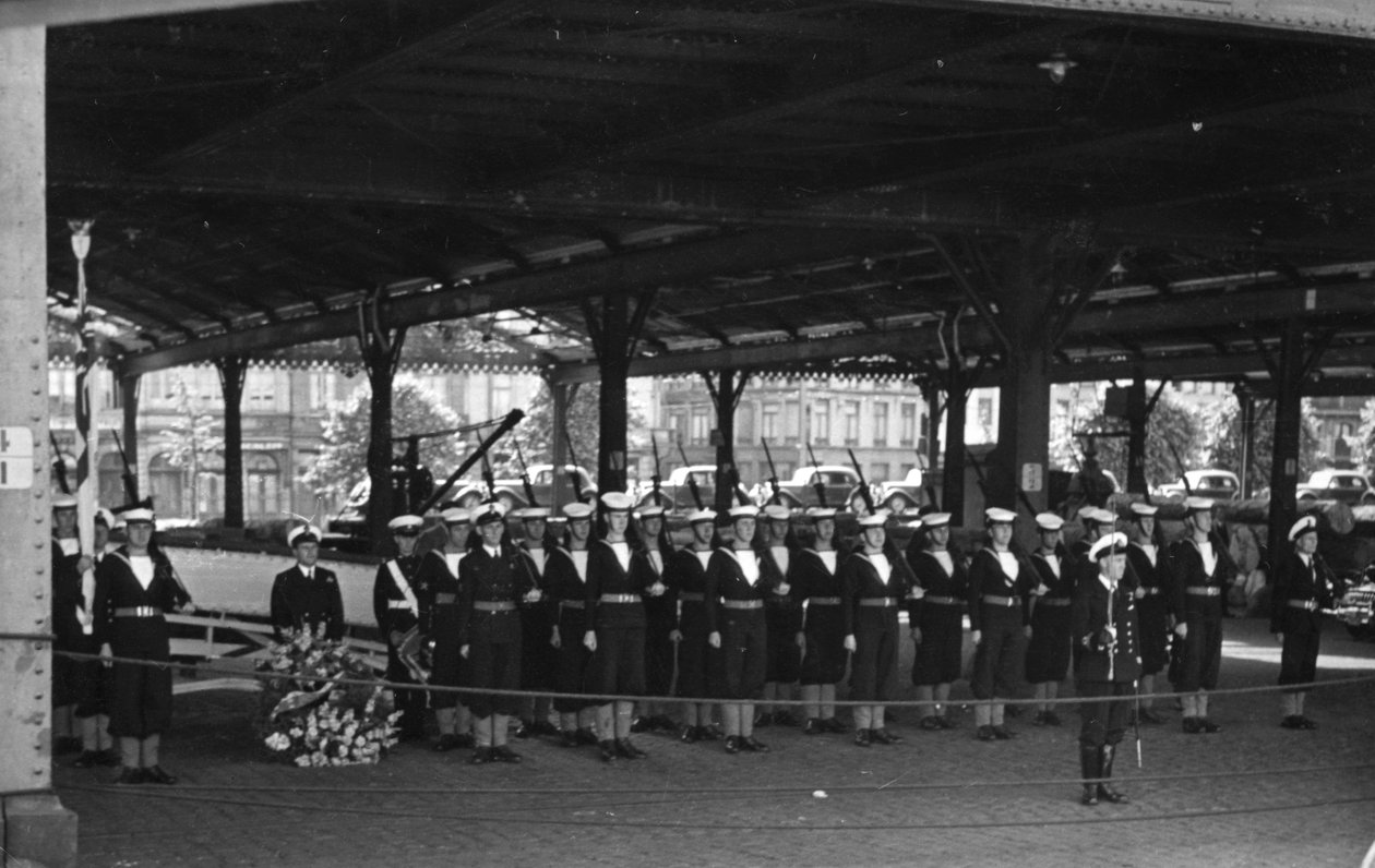 Æresvagt fra HMS Sirius, Antwerpen, c1946-c1949 af Unbekannt