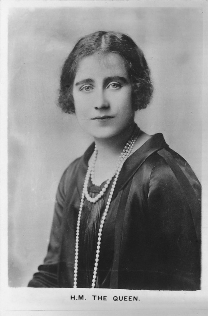 HM Dronning Elizabeth, Dronningemoderen, 1937 af Unbekannt
