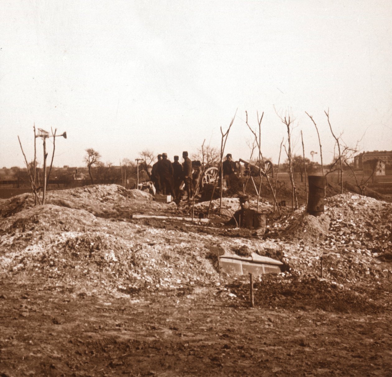 Skjult batteri, c1914-c1918 af Unbekannt