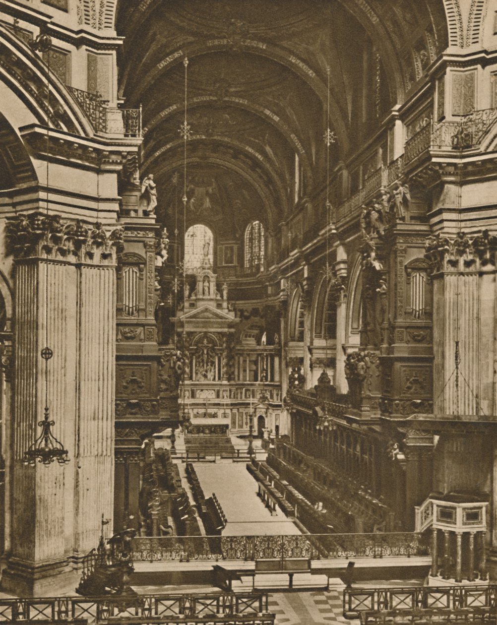 St. Pauls højalter set ned ad korets lange udsigt, c1935. af Unbekannt