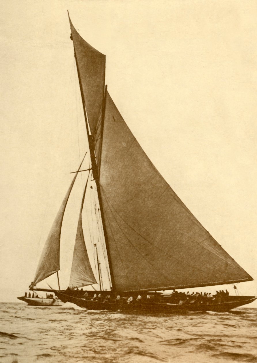 His Majestys Yacht Britannia, c1930. af Unbekannt