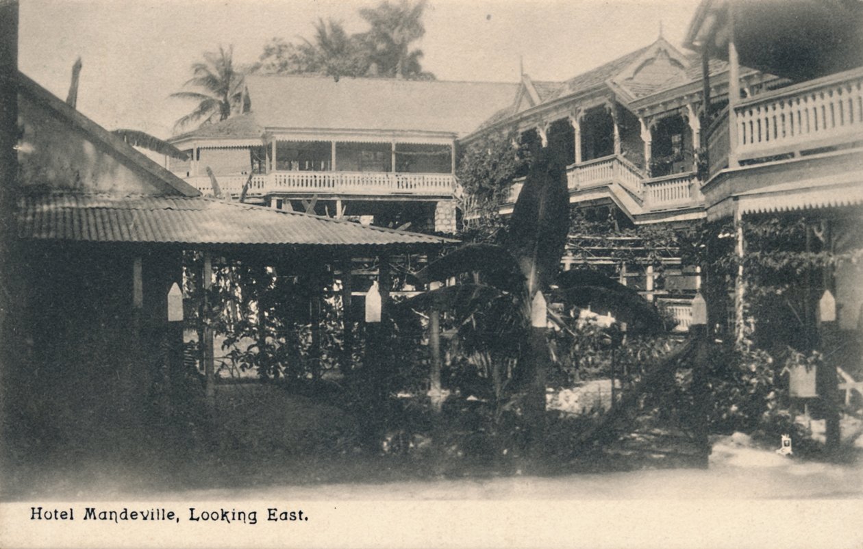 Hotel Mandeville, Looking East, Jamaica, c1913. af Unbekannt
