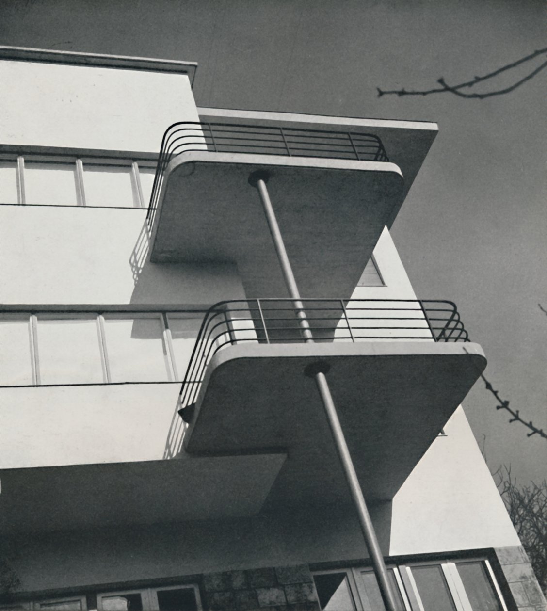 Hus til to familier i Budapest, Rumænien, 1933 af Unbekannt