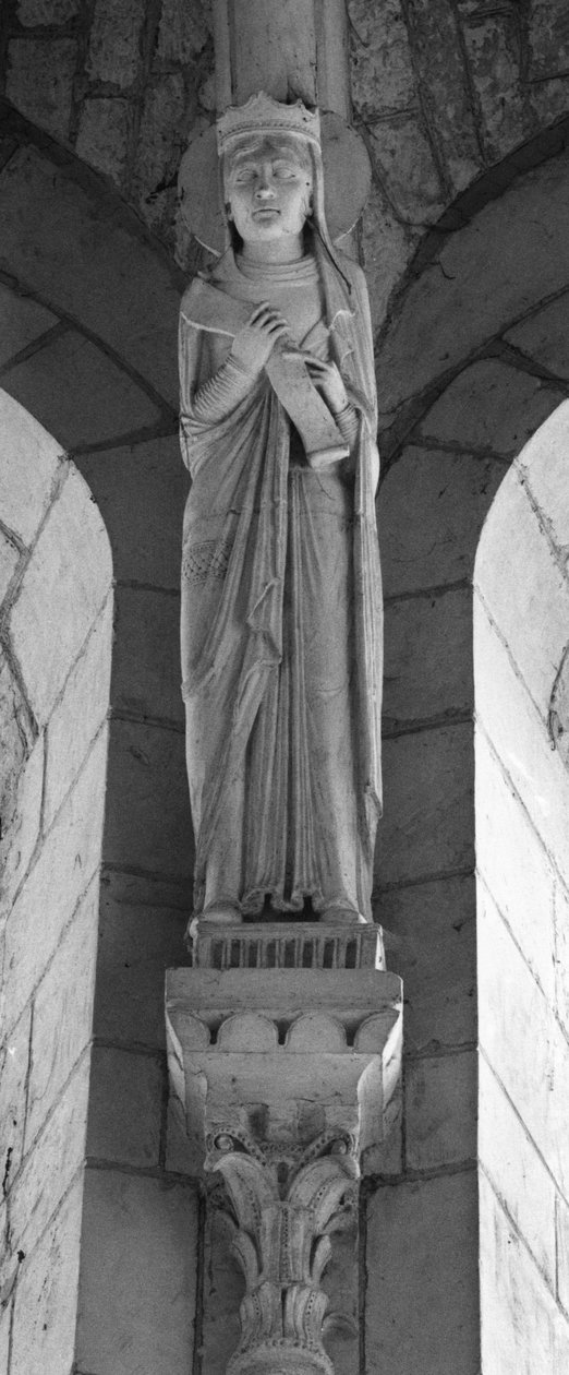 I et sprænghoved falder Dronningen af Det Gamle Testamente. Anonym skulptur. Collegiale Saint Sylvain, Levroux (Indre) af Unbekannt