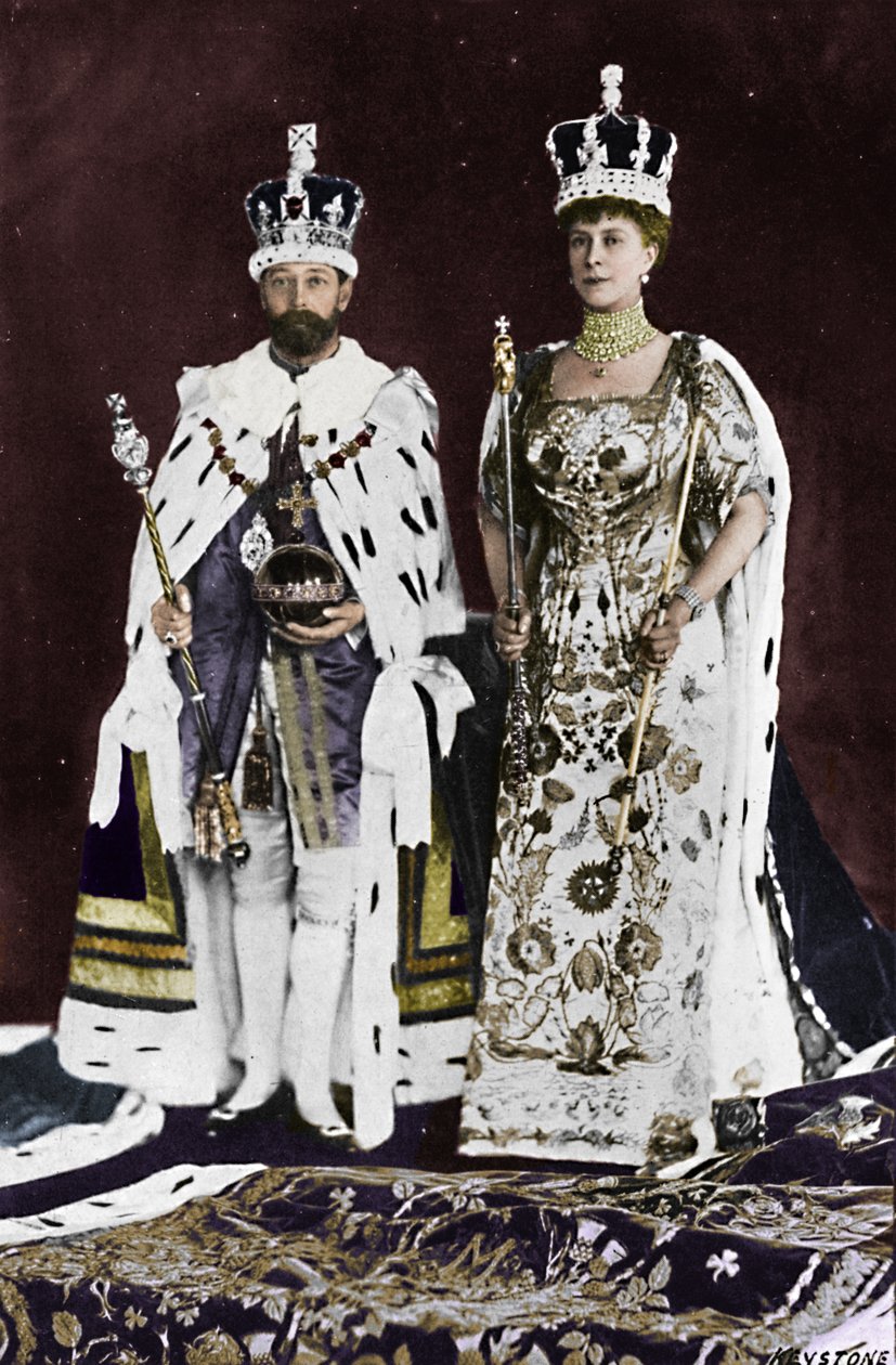 I foråret 1910 døde kong Edward VII, i marts 1911 blev kong George V kronet, 1911, 1945 af Unbekannt