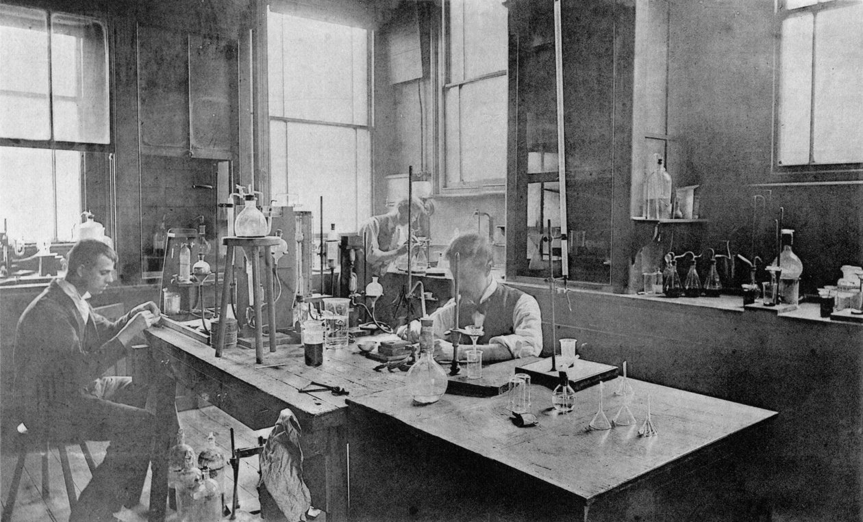 Industrielt laboratorium ved Thomas Firth & Sons Norfolk Works, Sheffield, c1900 af Unbekannt