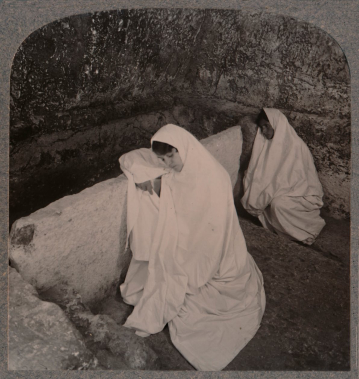 Interiør af Kristi grav, c1900 af Unbekannt