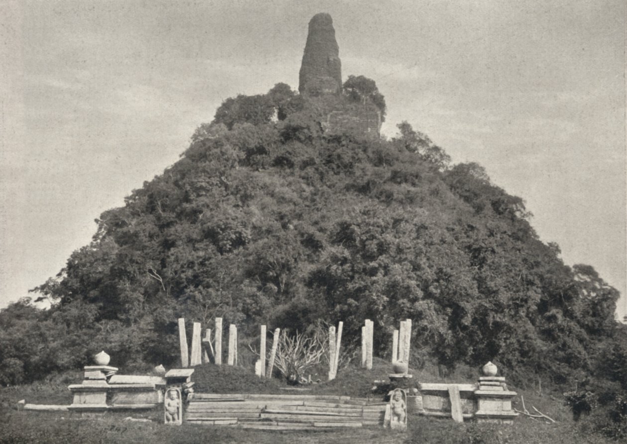 Jetavanarama Dagoba, den yngste af de tre store Dagobas i Anuradhapura i slutningen af ​​det 3. århundrede e.Kr. af Unbekannt