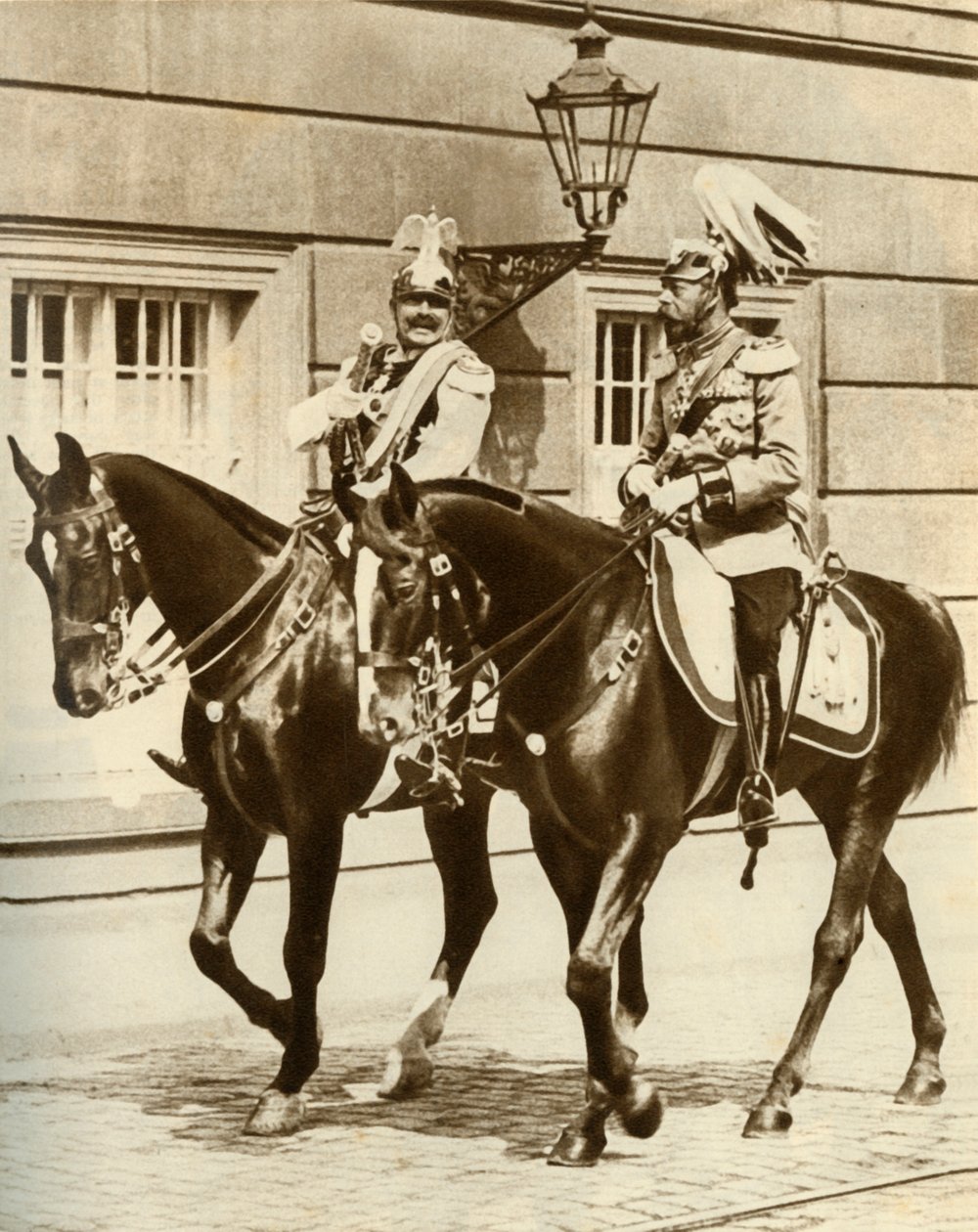 Kaiser Wilhelm II og Kong George V i Berlin, Tyskland, 1911, 1935. af Unbekannt