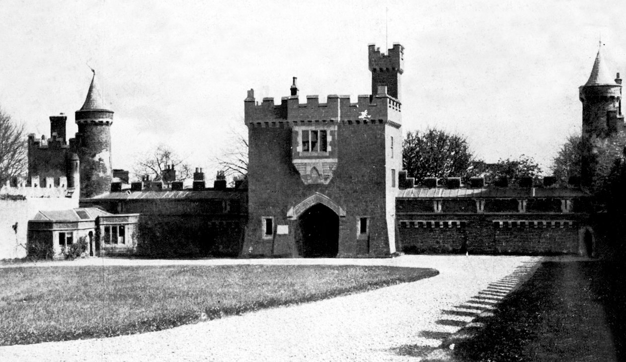 Killyleagh Castle gårdhave, Killyleagh, County Down, Nordirland, begyndelsen af det 20. århundrede af Unbekannt