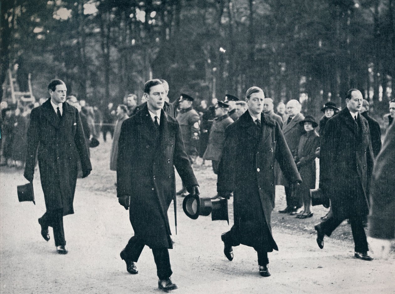 Kong Edward VIII og hans tre brødre følger pistolvognen, 1936 af Unbekannt