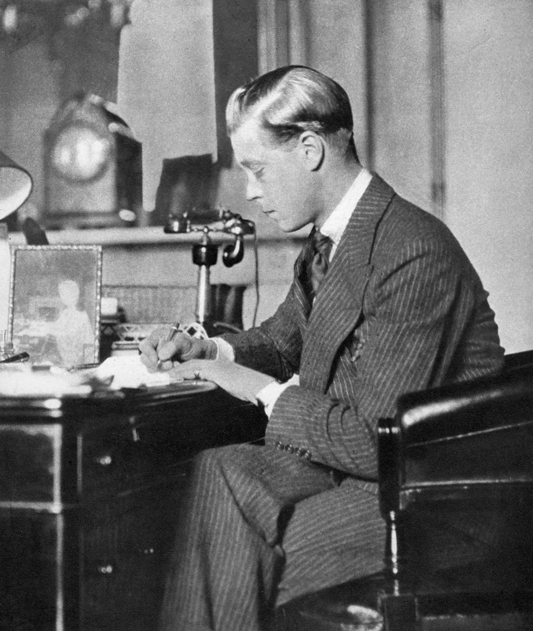 Kong Edward VIII på arbejde, 1936 af Unbekannt