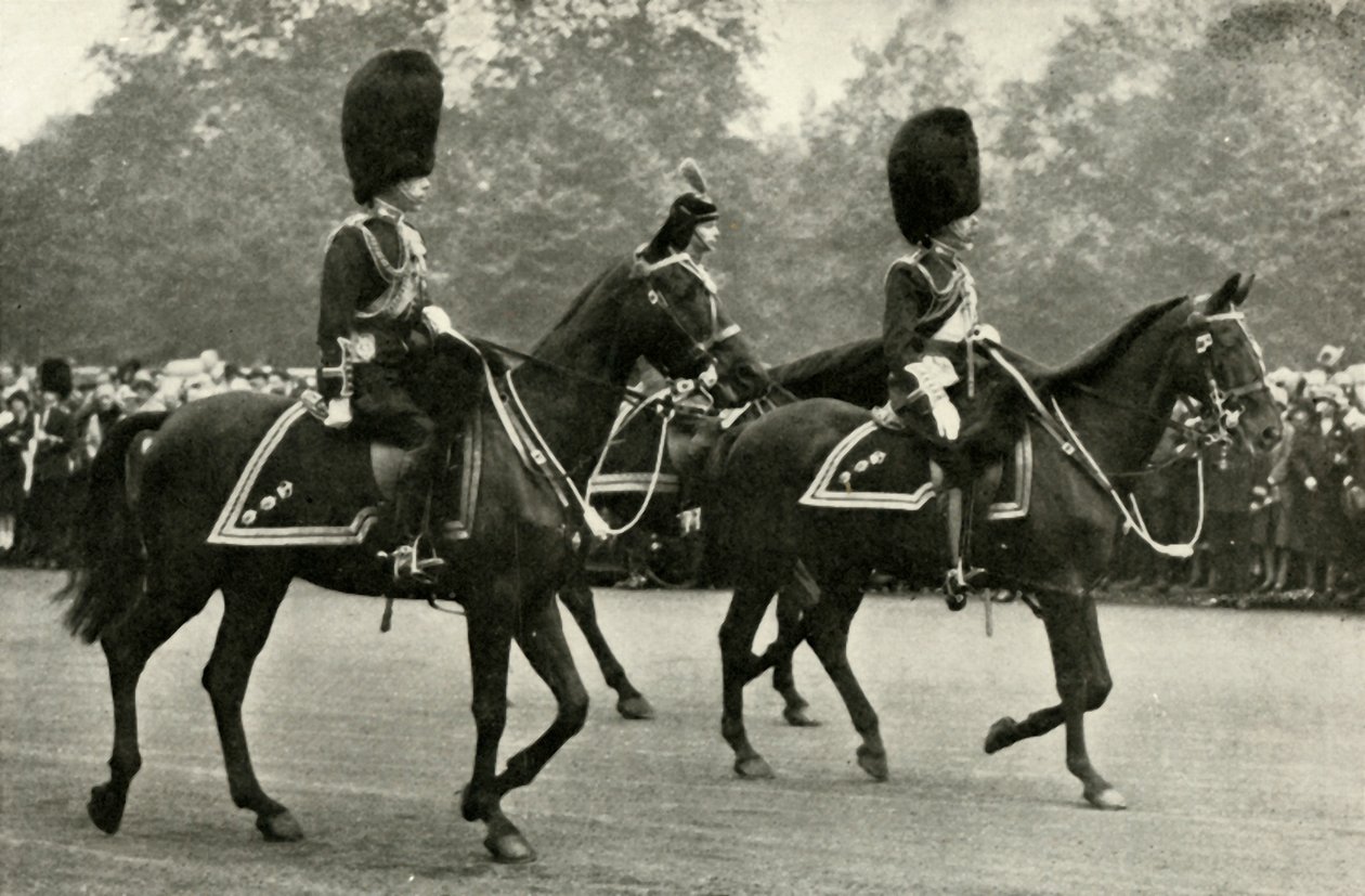 Kong George rider med den afdøde kong George V og prinsen af Wales, 1928., 1937. af Unbekannt