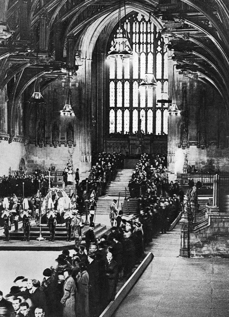 Kong George V liggende i staten i Westminster Hall, London, januar 1936 af Unbekannt