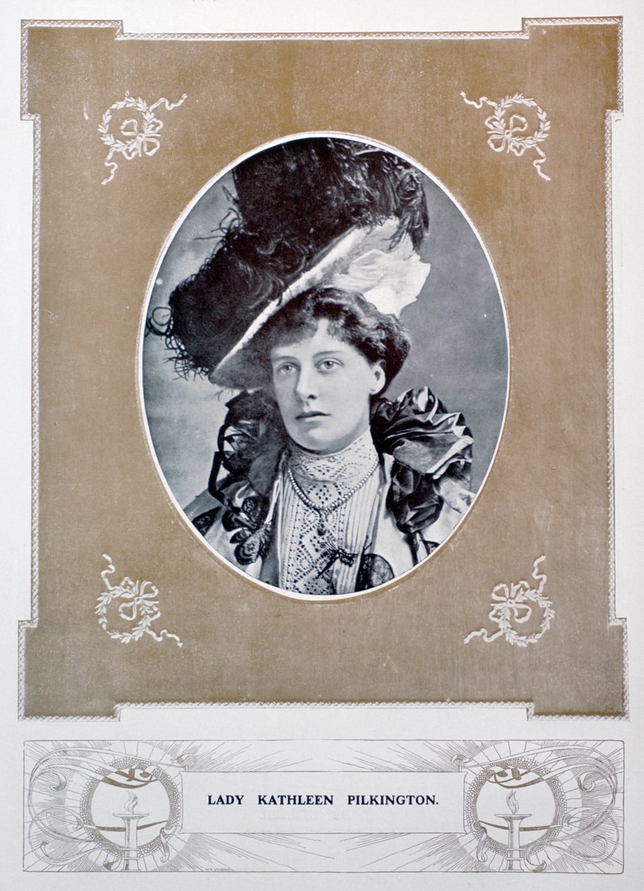 Lady Kathleen Pilkington, 1901 af Unbekannt