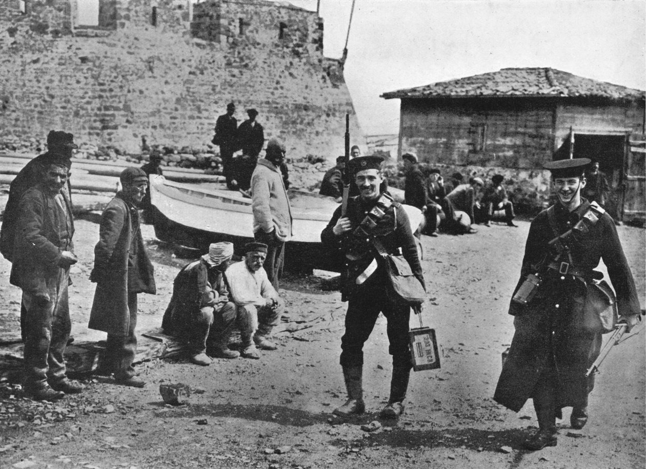 Landgangsparti af marinesoldater under den tidlige del af operationer mod Dardanellerne, 1915 af Unbekannt