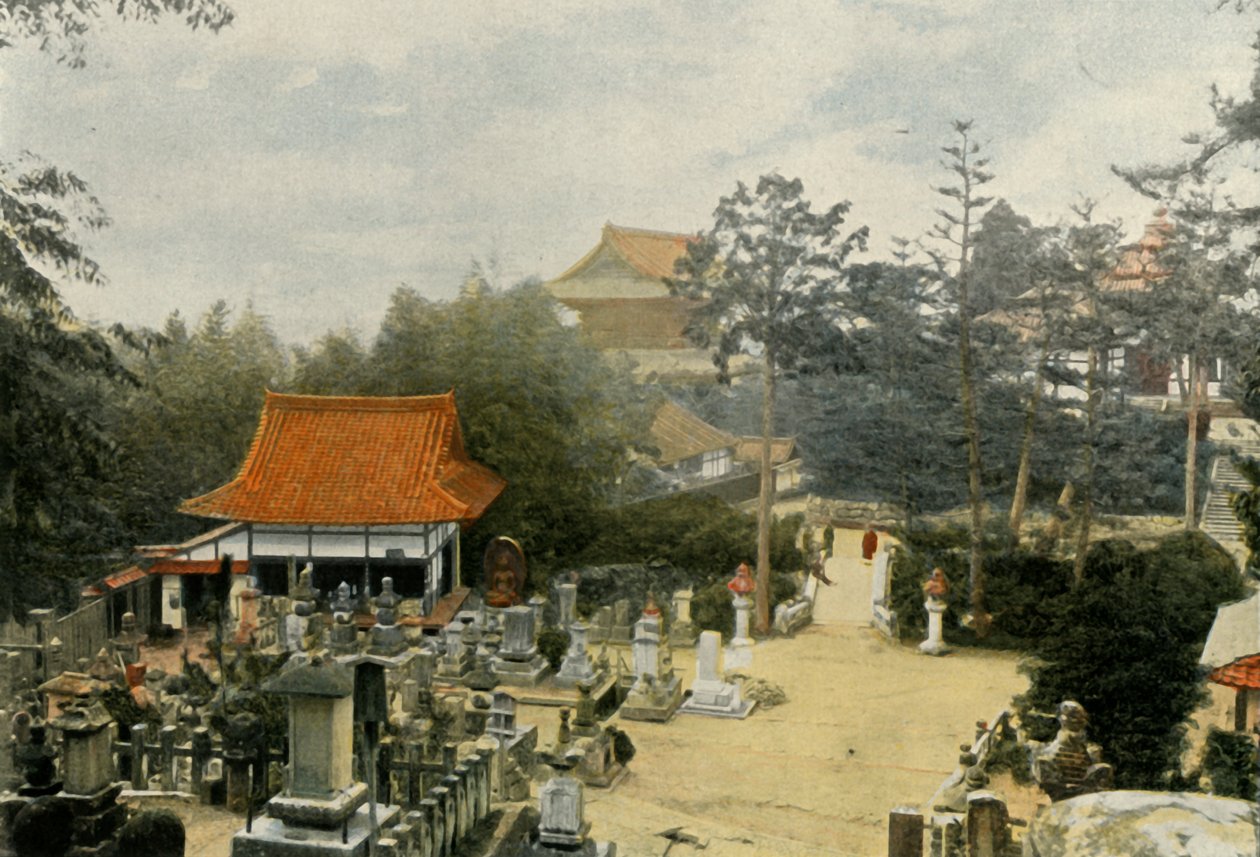 Le Cimetiere Kurodani a Kioto, Tombes Sculptees, Gravsten på Kurodani kirkegård, Kyoto, 1900. af Unbekannt