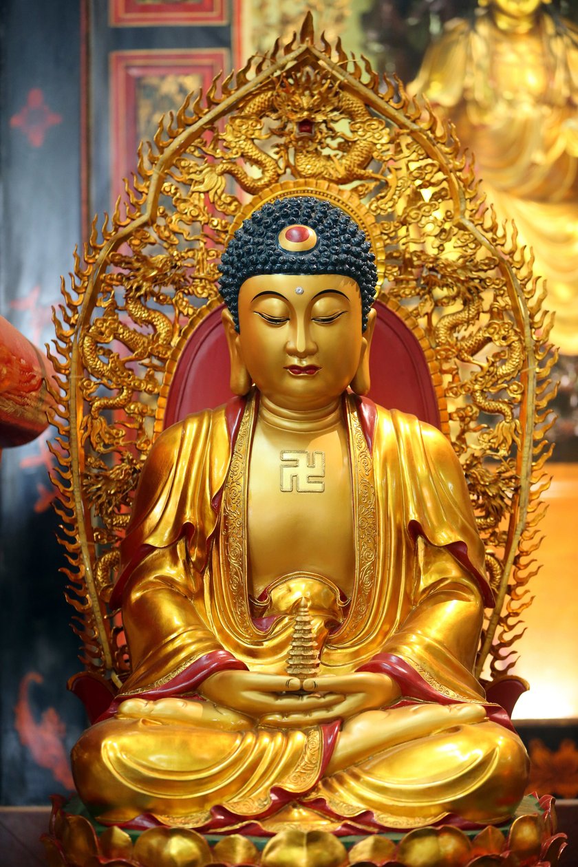 Leong San buddhistiske tempel. Gylden Buddha statue. Singapore af Unbekannt