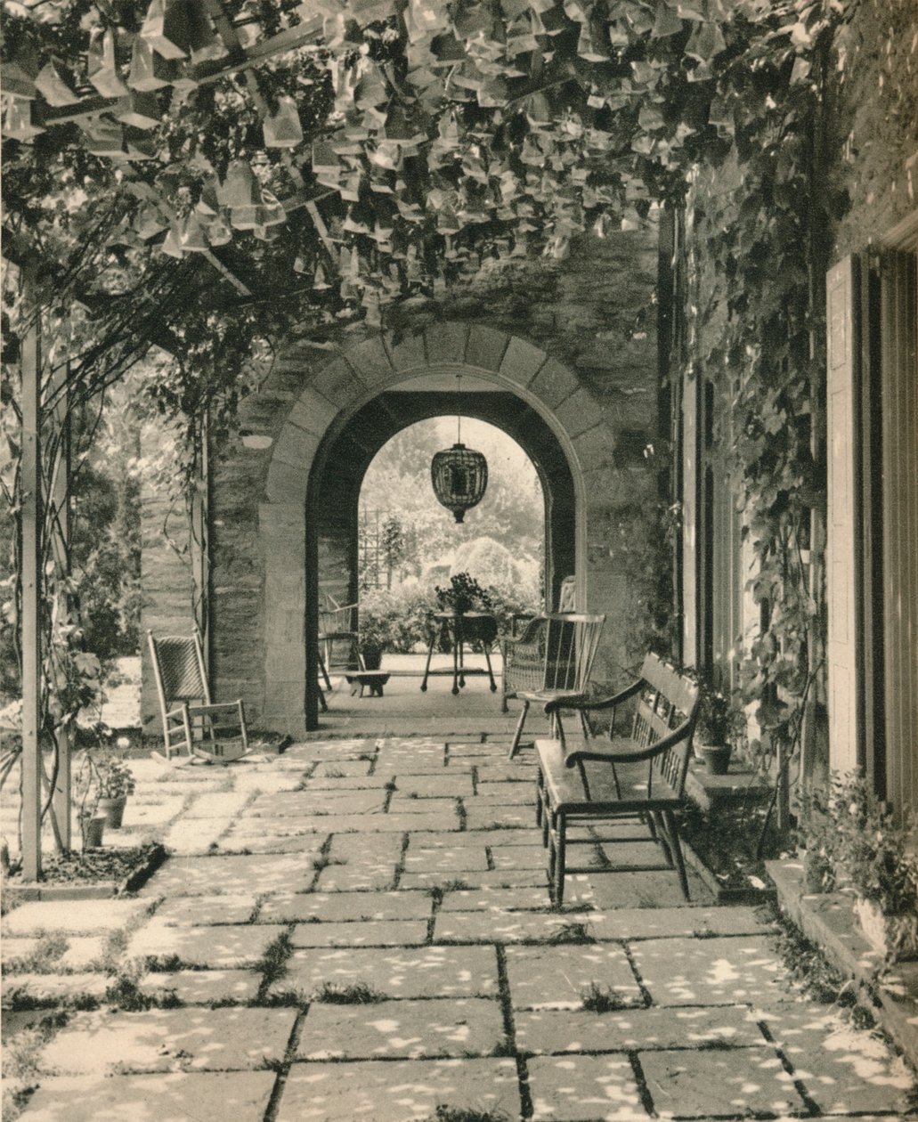 Living Terrace, Country House of Mr. W. Griffin Gribbel, Chestnut Hill, Philadelphia, c1928 af Unbekannt