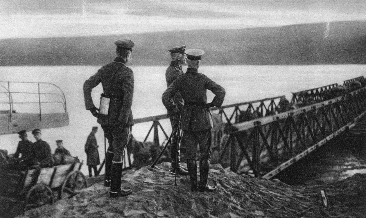 Mackensens hær krydser Donau-floden, Rumænien, Første Verdenskrig, 1916 af Unbekannt