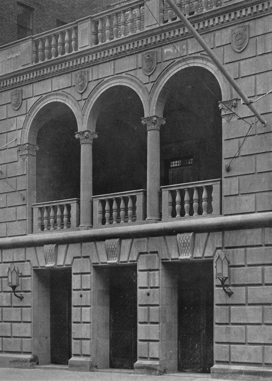 Hovedindgangen til Fraternity Clubs Building, New York City, 1924 af Unbekannt