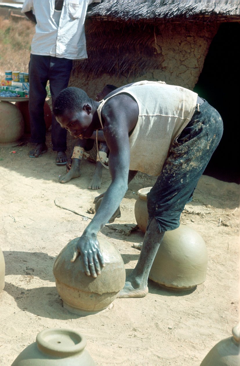 Fremstilling af gryder uden hjul, Nigeria, c1966 af Unbekannt