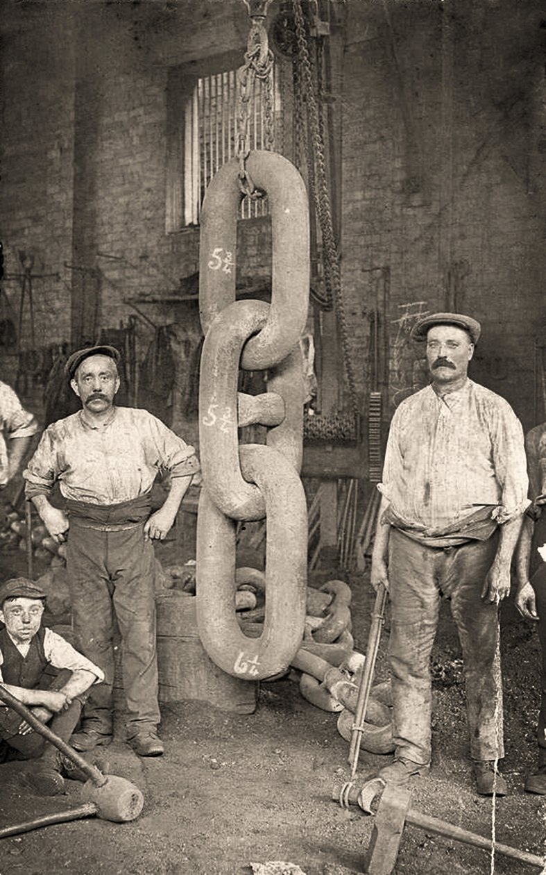 Fremstilling af Titanics ankerkæde ved Hingley & Sons, ca. 1909 (foto) af Unbekannt