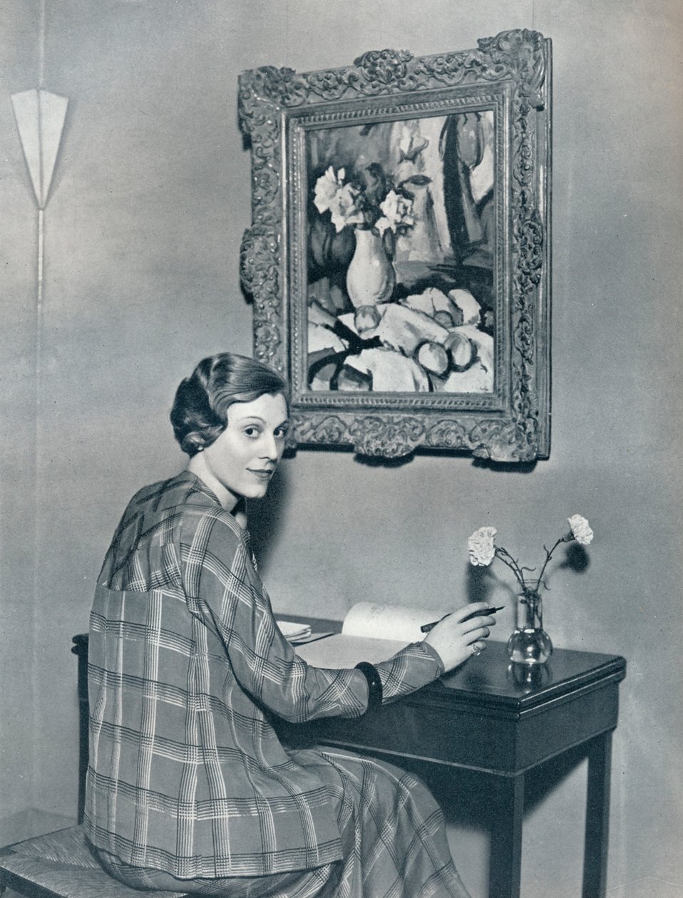 Marie Ney i hendes lejlighed, c1934 af Unbekannt
