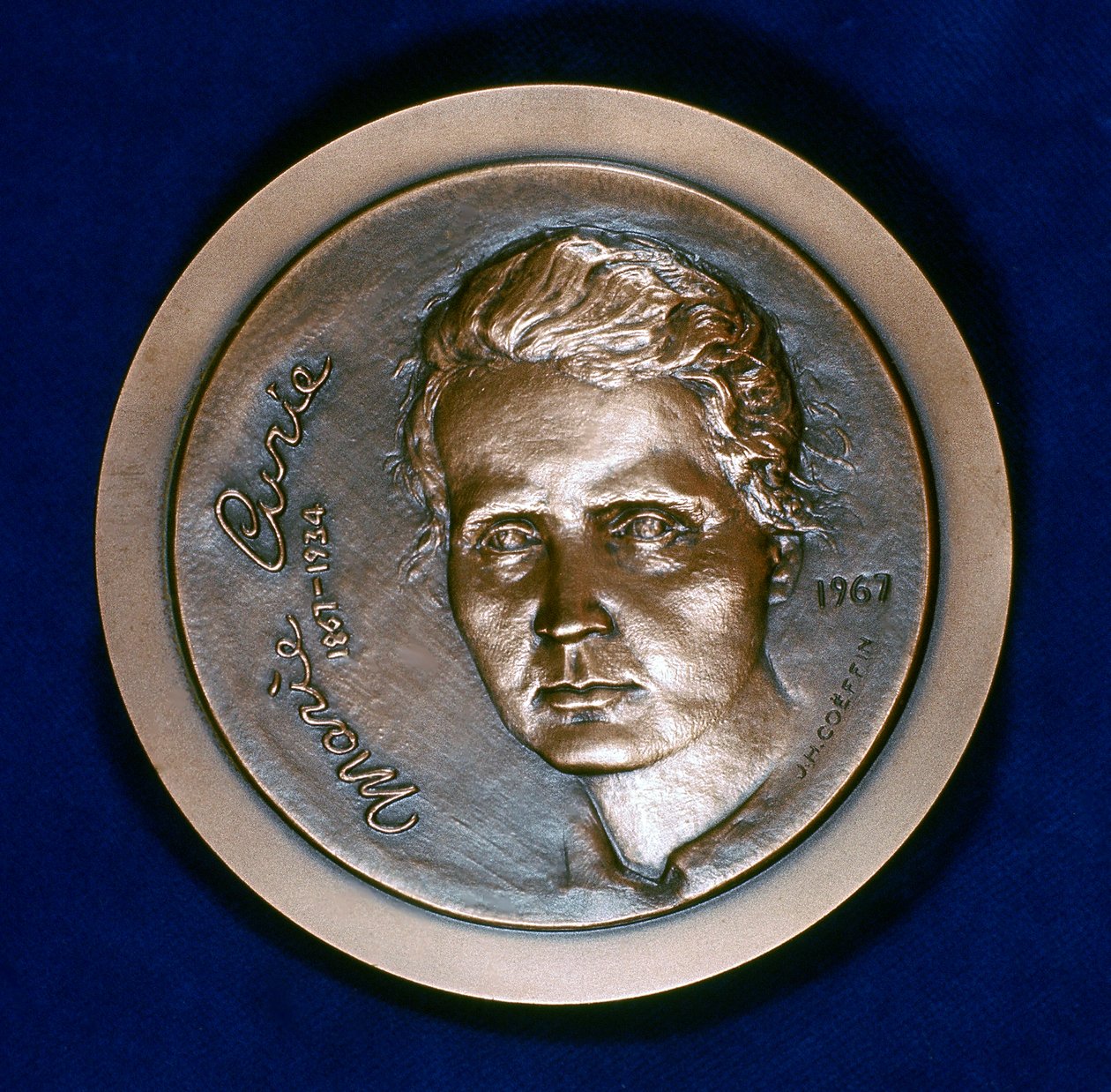 Medalje til minde om Marie Sklodowska Curie, polskfødt fransk fysiker, 1967 af Unbekannt