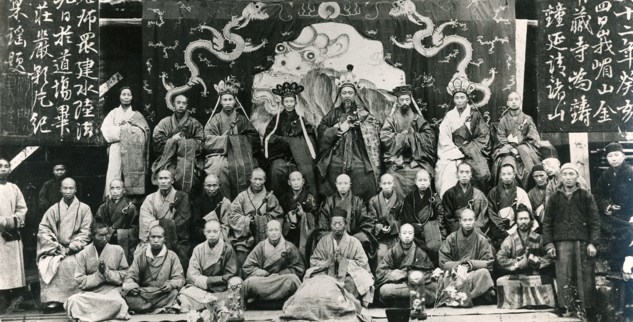 Møde mellem buddhistiske klosteroverordnede i Kina, slutningen af det nittende århundrede (s/h foto) af Unbekannt