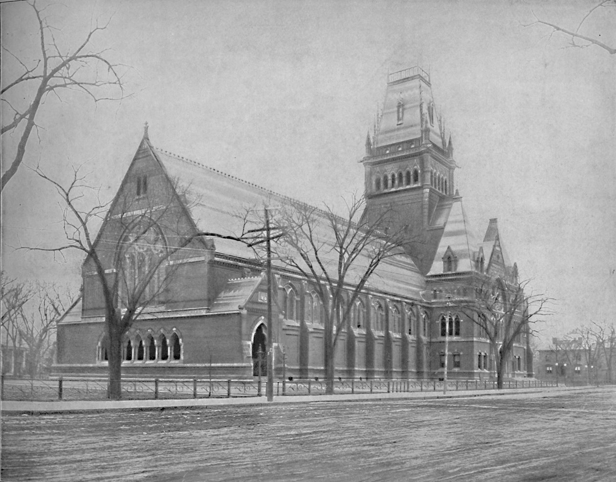 Memorial Hall, Cambridge, Mass., c1897. af Unbekannt