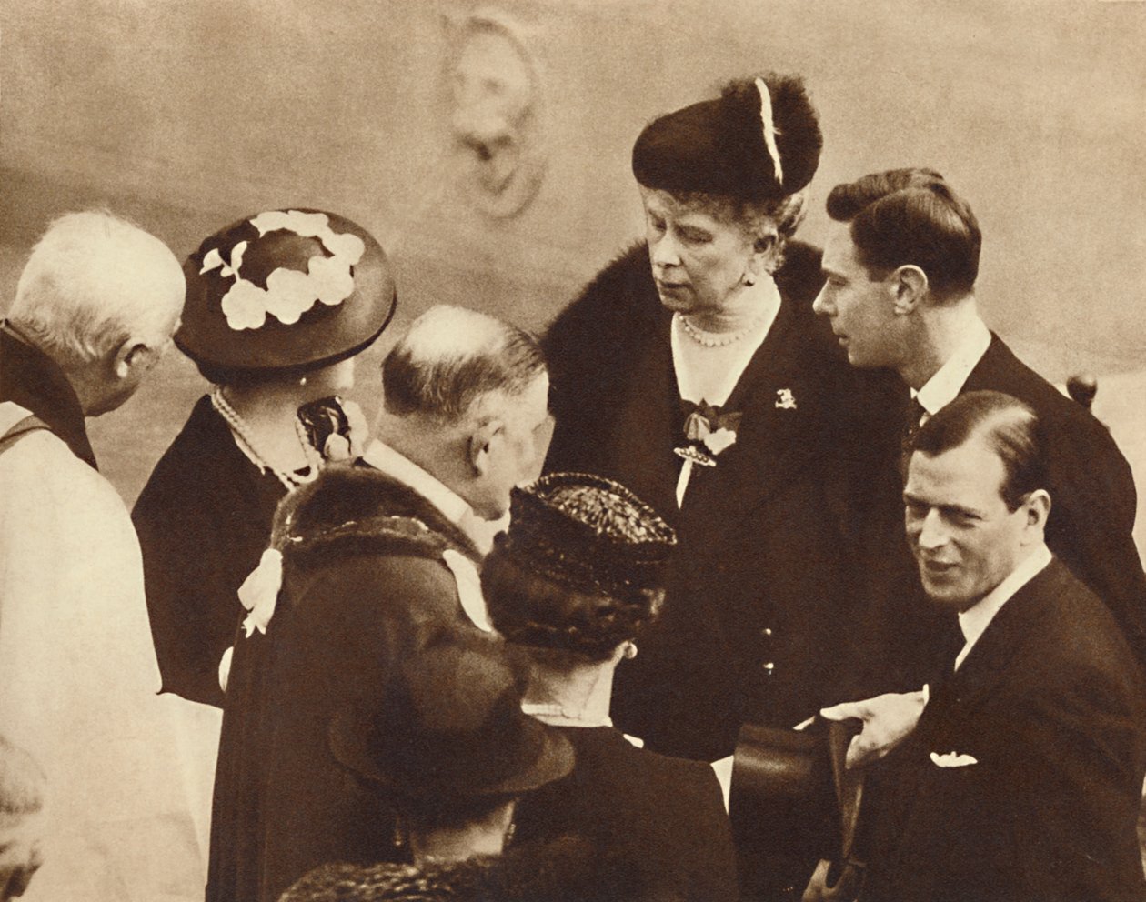 Mindesmærke for hans far afsløret, Windsor Castle, 23. april I937 af Unbekannt