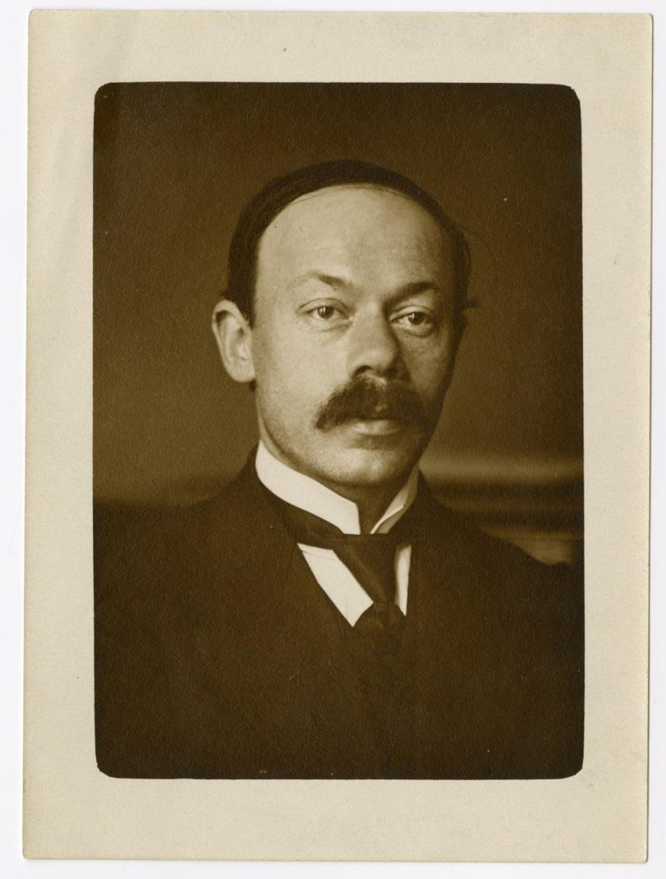 Mikhail Fabianovich Gusin 1883-1957 af Unbekannt