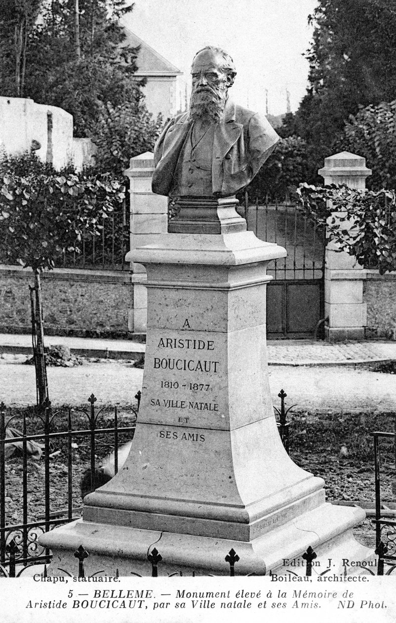 Monument til Aristide Boucicaut uden for hans hjem i hans hjemby Bellême, Frankrig (litho) af Unbekannt