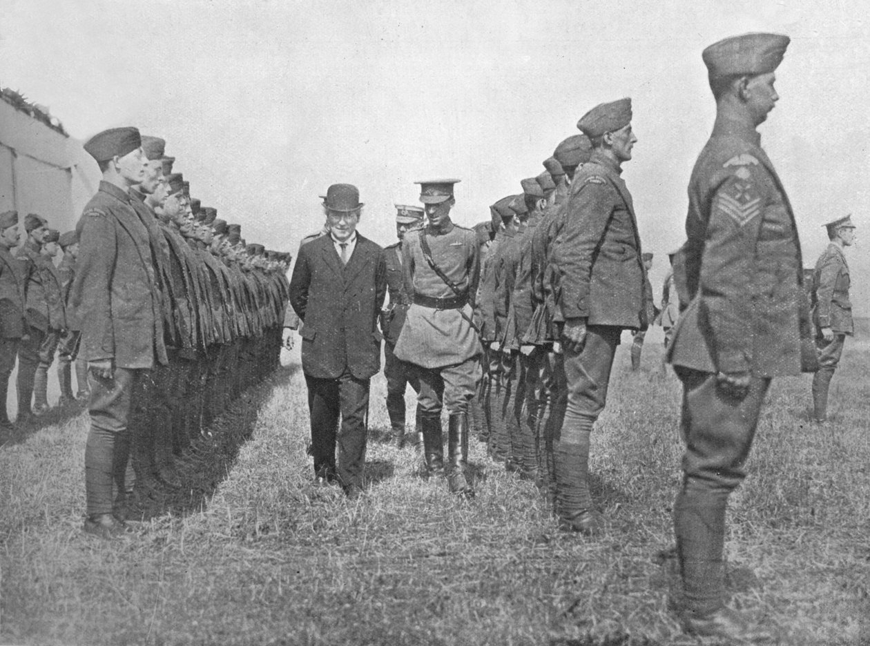 Mr. Asquith inspicerede Royal Flying Corps, 1915 af Unbekannt