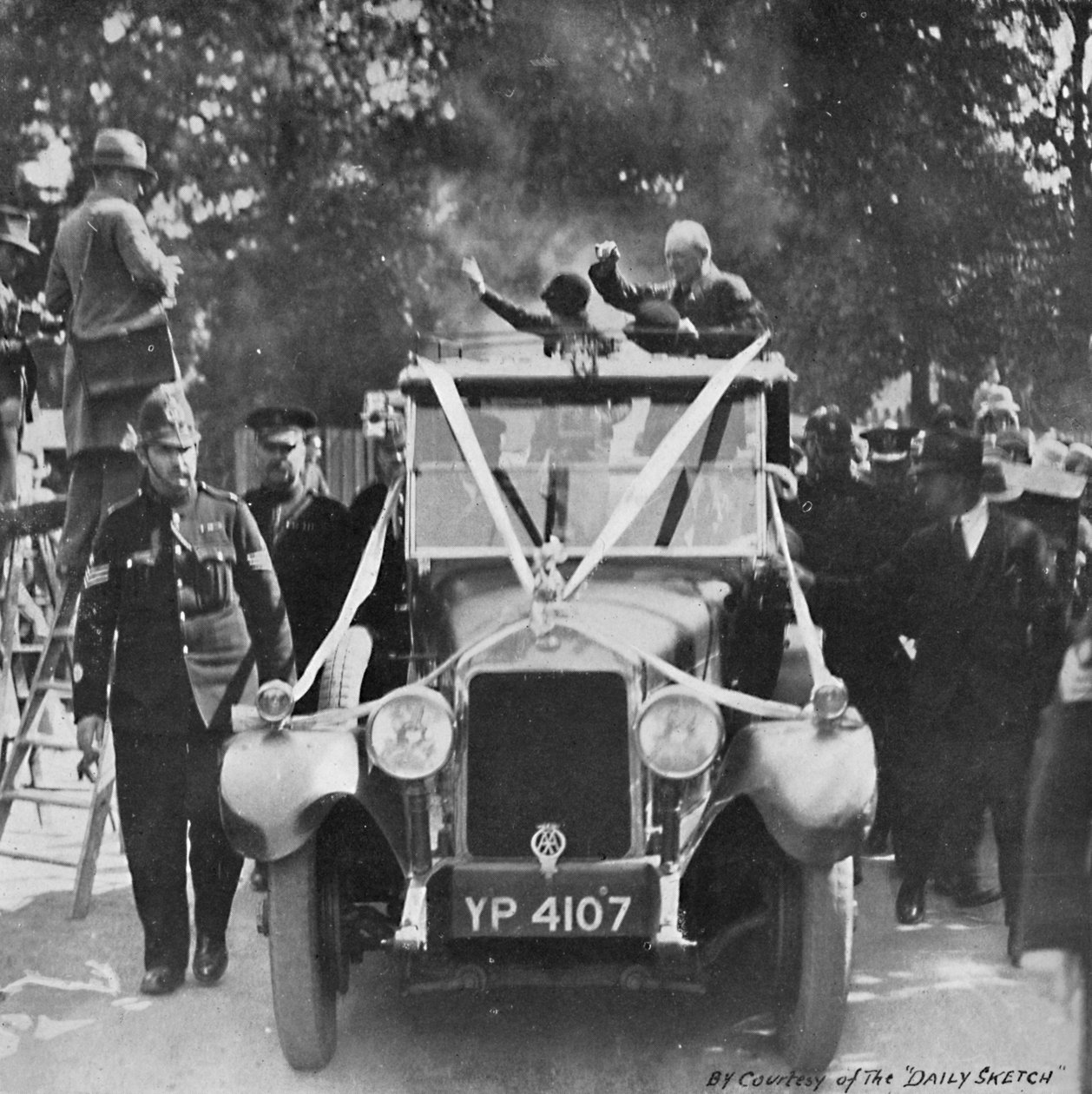Mr. Churchill blev returneret for Epping som konservativ, 1929, 1945 af Unbekannt
