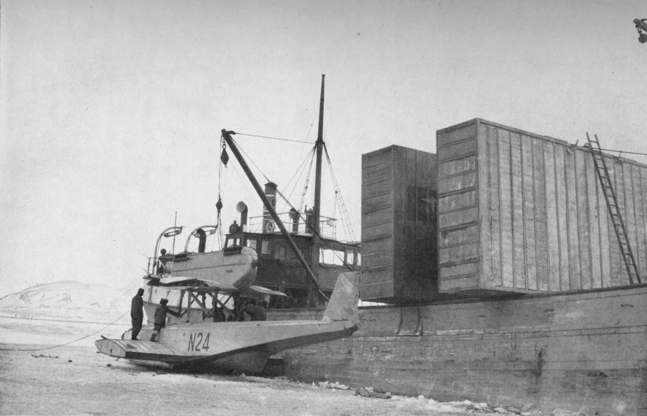 N24 on the Derricks of the Hobby ved Kings Bay, c1925, 1928 af Unbekannt