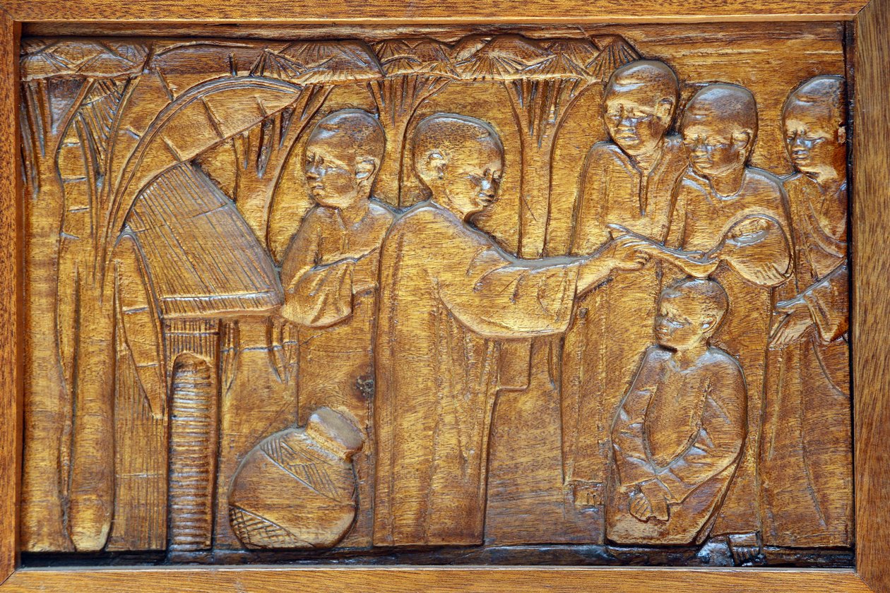 Namugongo katolske martyrhelligdom, Kampala. Kirkedørrelief, 20160217, Kampala, Uganda af Unbekannt